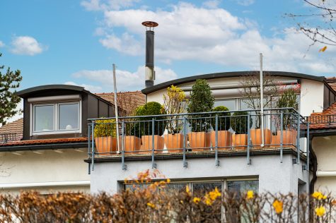 DG-Wohnung mit Sonnendeck und hochwertiger Ausstattung, 81927 München, Dachgeschosswohnung