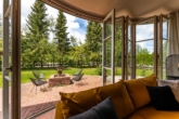 Erker West - *VERKAUFT* Beeindruckende Landhaus-Villa in direkter Seenähe