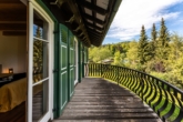 Balkon West - *VERKAUFT* Beeindruckende Landhaus-Villa in direkter Seenähe