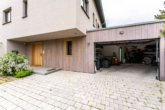 Garage - Neuwertiges Familienhaus mit Pool in Söcking (Energie A+)
