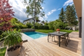 Terrasse - Neuwertiges Familienhaus mit Pool in Söcking (Energie A+)