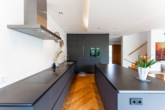Kochen - Neuwertiges Familienhaus mit Pool in Söcking (Energie A+)