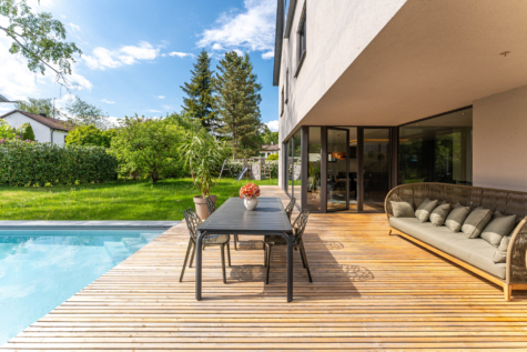 *VERKAUFT* Neuwertiges Familienhaus mit Pool in Söcking, 82319 Starnberg / Söcking, Einfamilienhaus