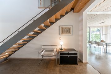 *VERKAUFT* Modernes Familienhaus mit Wärmepumpe - Treppe