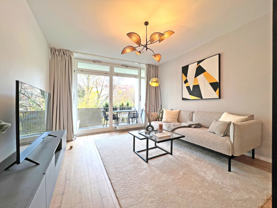 Saniertes Apartment mit Balkon in ruhiger Innenhoflage Nähe Englischem Garten - Wohnen