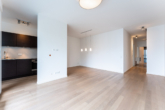 Wohnen/Essen - Moderne Wohnung mit Balkon in ruhiger Wohnlage Nähe Petuelpark