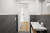 Gäste WC - Neubau-Ambiente – Schöner Wohnen mit exklusiver Ausstattung