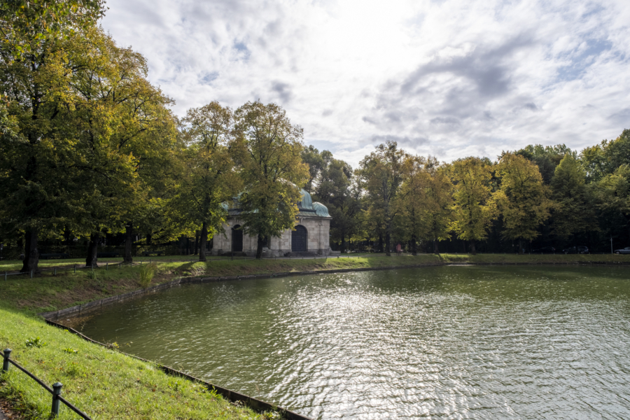 *COMING SOON* Wohnen am Nymphenburger Kanal: Exklusives Townhouse für höchste Ansprüche, 80639 München / Nymphenburg, Reihenendhaus
