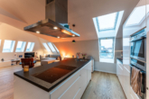 Kochen - *VERKAUFT* Außergewöhnliche Dachgeschoss-Wohnung mit Turmzimmer