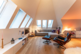Turmzimmer - *VERKAUFT* Außergewöhnliche Dachgeschoss-Wohnung mit Turmzimmer
