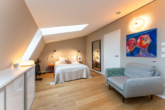 Schlafen - *VERKAUFT* Außergewöhnliche Dachgeschoss-Wohnung mit Turmzimmer