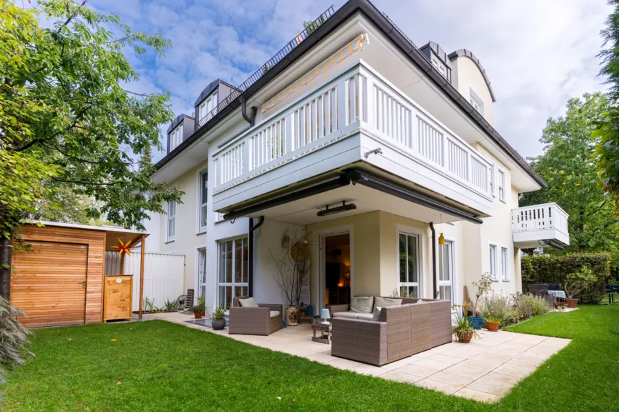 Maisonette-Wohnung mit Südgarten (3 Zimmer + Hobbyraum), 81827 München / Trudering, Erdgeschosswohnung