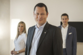 Ansprechpartner - *VERKAUFT* Aufwändig kernsaniertes Reihenhaus