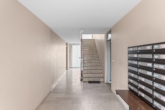 Treppenhaus - Provisionsfrei – Hochwertig saniertes Apartment in Parknähe