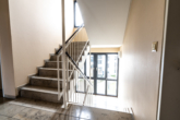 Treppenhaus - 2-Zimmer-Wohnung mit großem Balkon