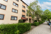 Eingang - Vermietete Hochparterre-Wohnung mit Balkon direkt an der U-Bahn