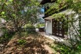 Garten - Freistehendes Einfamilienhaus mit Garten und Entwicklungspotenzial
