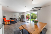 Wohnen/Essen - Bezugsfreie, stilvolle Gartenwohnung mit Hobbyraum