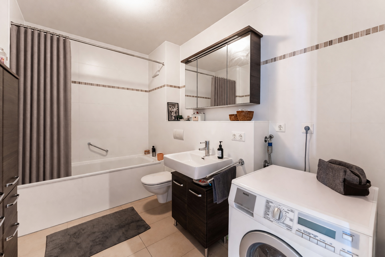 Möblierte 2 Zi. Wohnung in bester Lage / Parkstadt Schwabing - Photo 2