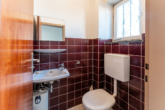 WC - *RESERVIERT* Erbpacht bis 2080 – Sanierungsbedürftige DHH mit Südwest-Garten