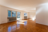 Wohn-/Esszimmer - *RESERVIERT* Erbpacht bis 2080 – Sanierungsbedürftige DHH mit Südwest-Garten
