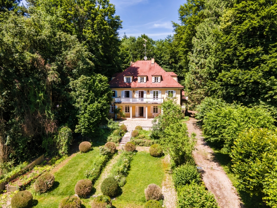 *Verkauft* Repräsentative Altbau-Villa auf Parkgrundstück, 82284 Grafrath, Villa