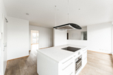 Wohnen / Essen - Schicke Dachterrassen-Wohnung mit smarten Einbaulösungen