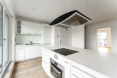 Wohnen / Essen - Schicke Dachterrassen-Wohnung mit smarten Einbaulösungen