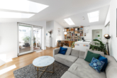 Wohnen - Neuwertige DG-Wohnung mit Terrasse und offenem Grundriss