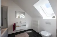 DG-Bad mit Wanne