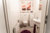 Gäste WC - Hochwertig ausgestattet – im Herzen von Alt-Moosach