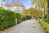 Zuweg Wohnanlage - Hochwertig ausgestattet – im Herzen von Alt-Moosach